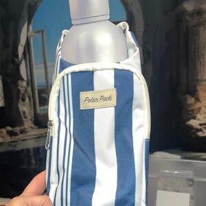 #434| New Polar Pack Blue & White Striped Bottle Carrier